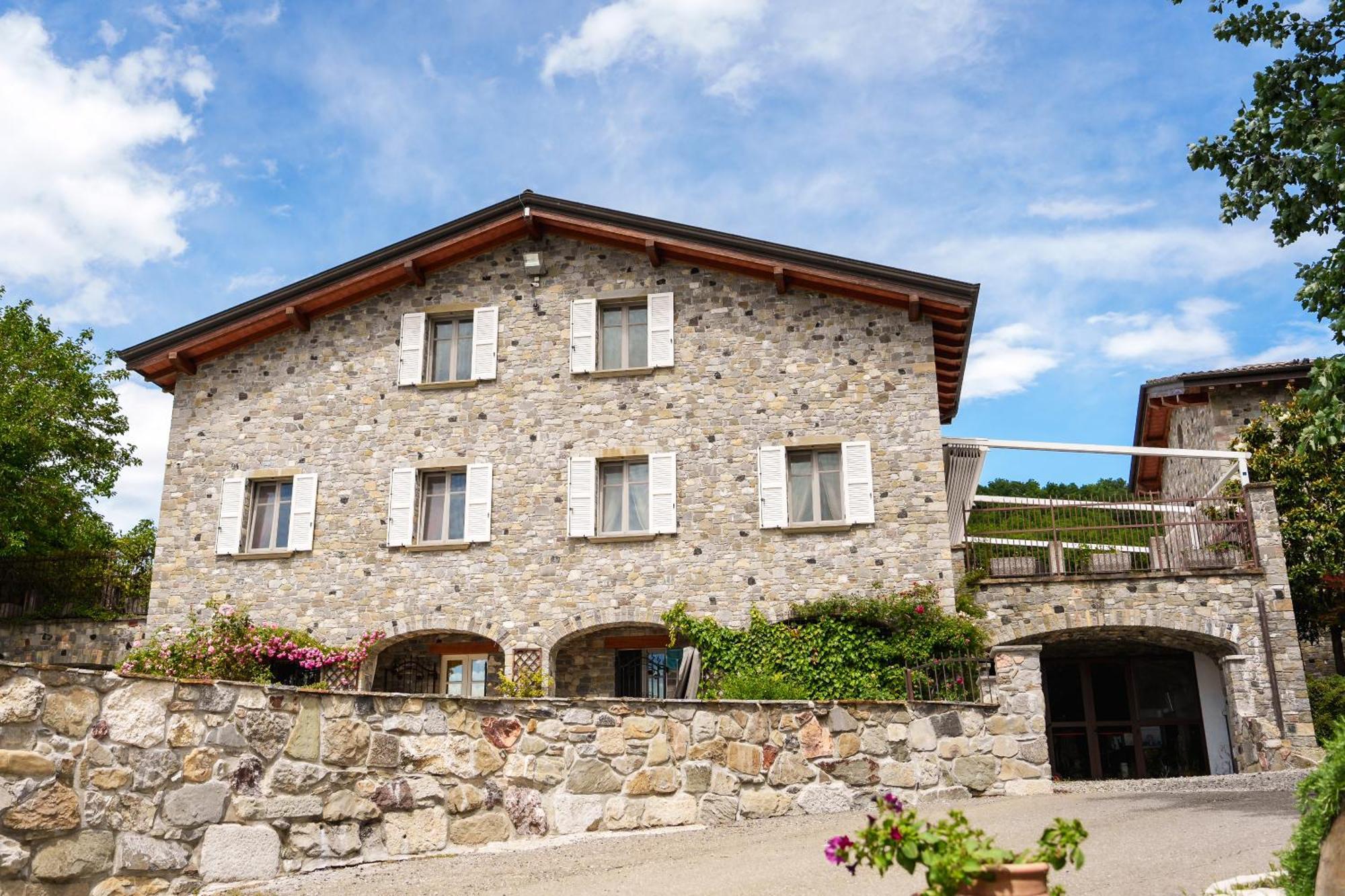 B&B La Rasora Fornovo di Taro Esterno foto